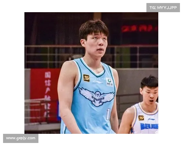 杨瀚森推迟男篮集训前往美国参加NBA选秀特训备战